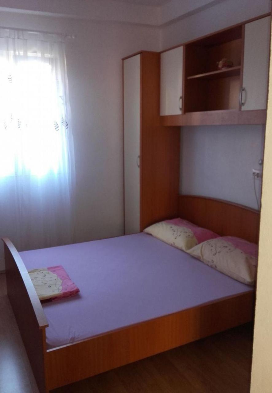 Apartment Slaven Vinišće Buitenkant foto