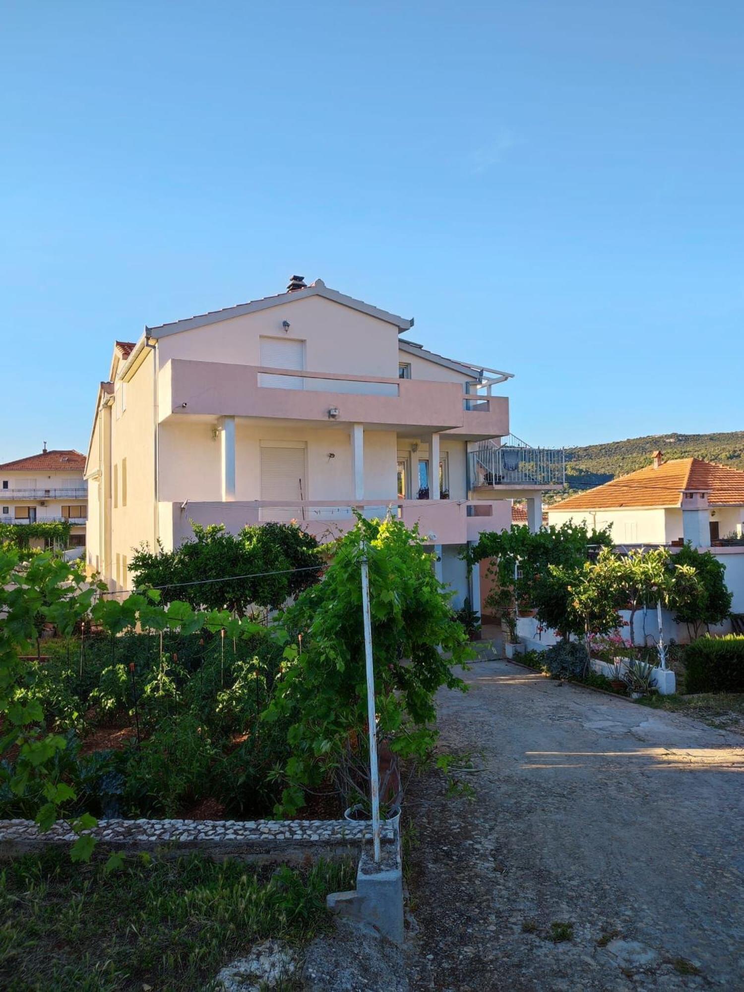 Apartment Slaven Vinišće Buitenkant foto