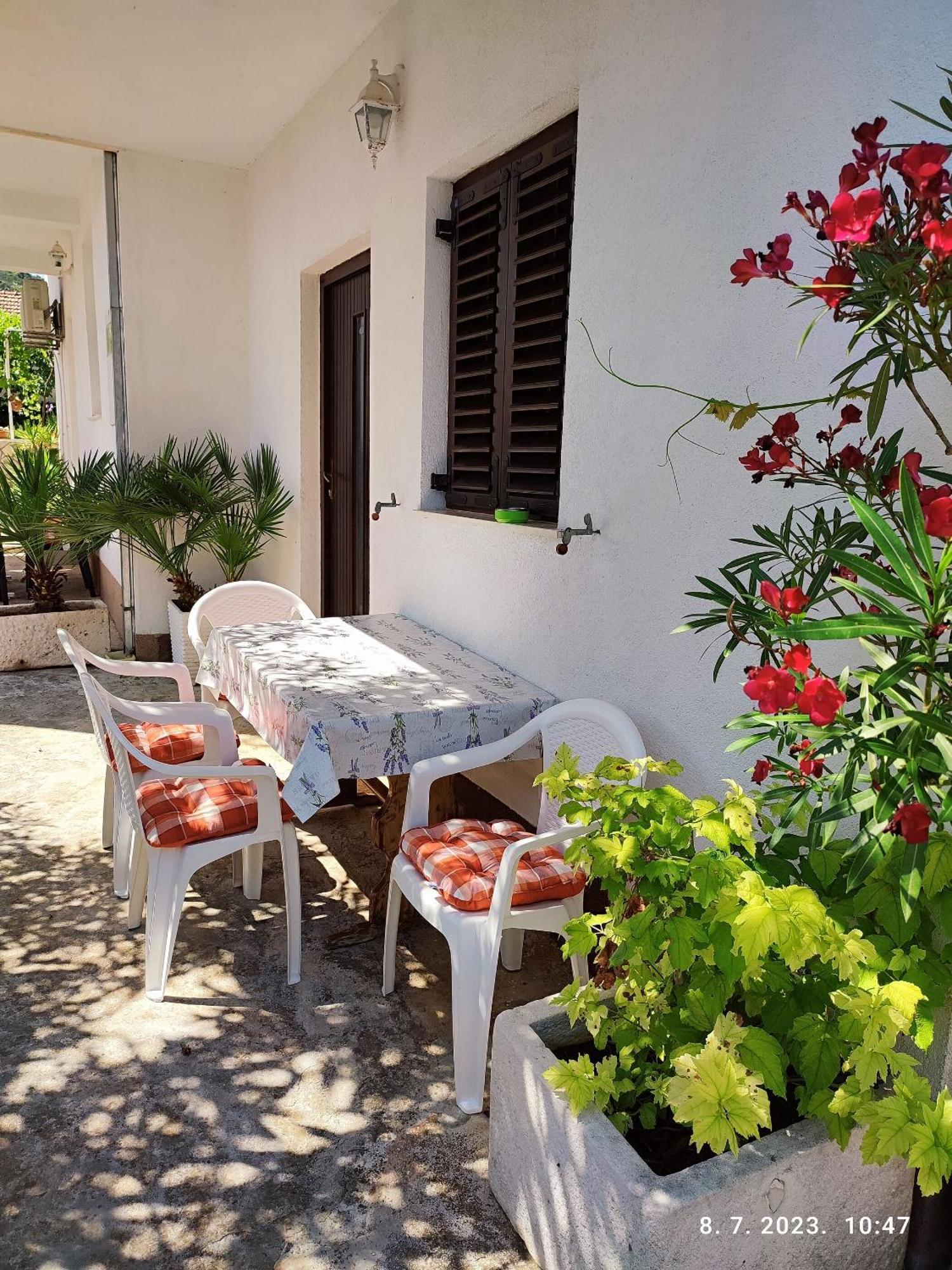 Apartment Slaven Vinišće Buitenkant foto